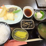 Sakana Isshin Souzai Tei - 日替わり定食　６０９円　【　２０１２年５月　】