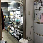 Hongoushiyokudou - 特別室（居間）から厨房を(笑)