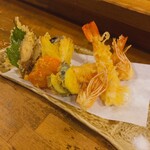 Sobakiri Manryou - ♦︎海老と野菜の天婦羅盛り合わせ　1,600