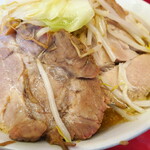 ラーメン二郎 - 豚