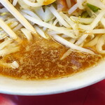 ラーメン二郎 - スープ