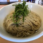 麺屋 でこぼこ - 麺と昆布水