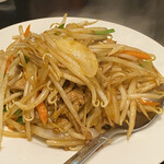 香満園 - 2020年6月。晩酌セットのニラレバー。ニラよりもやしがメインです。