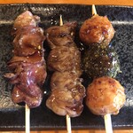 かどや - レバー、ハツ、つくね