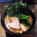 家系ラーメン クックら - ラーメン720円麺硬め。海苔増し100円。
