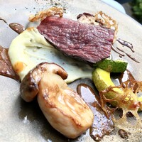 メイン　夏鹿のロースト　サマーポルチーニのソテー　カシスマスタードのソース