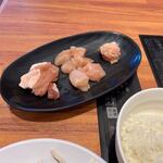 Emukei Resutoran - 鶏しゃぶのお肉はまず鶏もも肉、鶏むね肉、つくねを注文。