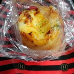 エディアールベーカリー 新宿本店 - オニオンチーズです