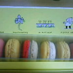 ピエール・エルメ・パリ 大丸東京 - ﾏｶﾛﾝ