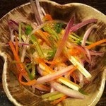 山沙商店すし芳 - 小鉢♪サラダでした