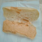 Pan de Smile - チャパタはクラムがモチモチです
      甘味・塩気の両方が利いたピーナッツバター