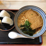 ふくまる うどん - きつねうどんとおにぎり