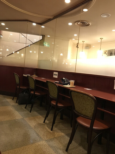 カフェ ベローチェ 西新宿店 Cafe Veloce 新宿西口 カフェ 食べログ