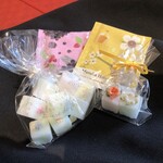 シュクレ ド フルール - 砂糖菓子＆ティーセット