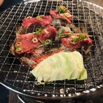 かんてきホルモン 焼肉 蔓 - 