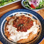 スタジオカフェ ペケペケ - Bランチ　1000円グラッソライス・ランチ赤ワインとトマトで煮込んだポロネーゼドリア