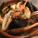 ・Seafood & Kidney Ajillo