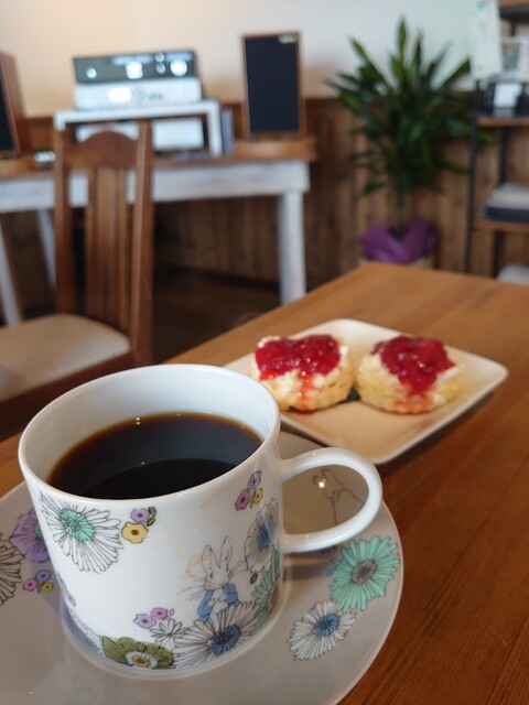 珈琲・クラフト こはく - 大和町その他（カフェ）