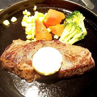 国産熟成焼肉 肉バル ドウラクコリーダ ランドマーク店 - リブロースステーキ150g（上から）