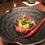 ユッケのブルスケッタ