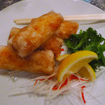 愛群 - 海老のライスペーパー巻き揚げ（名前は不正確）