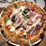 Italian Kitchen VANSAN - ピザ