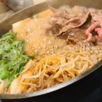 荒井屋 万國橋店 - 【名代「牛鍋」(あおり)120g】
                    写真は、一人前。