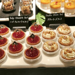 ザ・テラス - ルビーチョコレートのタルト、ダブルチーズタルト