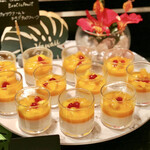 ザ・テラス - ココナッツサワークリームとエキゾチックフルーツ