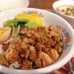 家豆花 - 魯肉飯