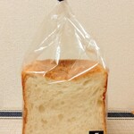 レタンプリュス - パン・ド・ミー  シニフィアンシニフィエのと味わいが少し似ているように思います。