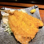 live fried horse mackerel