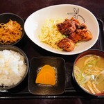 Kunsei Izakaya Kuyuri - からあげ定食