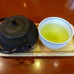ナニワヤ・カフェ - 煎茶＆たい焼きセット（600円）
