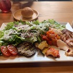 スタジオカフェ ペケペケ - Aランチ　1000円ミックスサラダプレートランチ