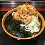 Sobadokoro Metoroan - あおさわかめうどん＋かき揚げ