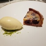 SUGALABO - さくらんぼのクラフティ