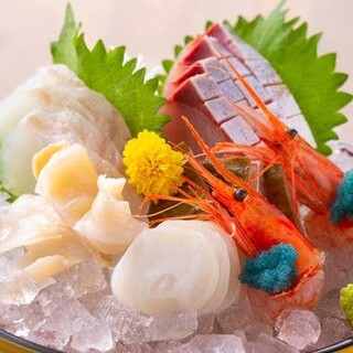 漁港直送！富山湾で獲れたキトキト鮮魚に舌鼓。様々な逸品で満喫