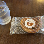 カフェ フロインドリーブ - ランチについてくるパイ