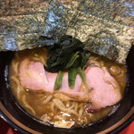 横浜家系総本山 吉村家直系店 ラーメン内田家 - 