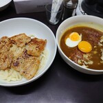 牛すじカレー 小さなカレー家 - 