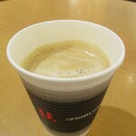 柿安 - 紙カップコーヒー ホットコーヒー 100円（税込）。　　　　　2020.07.01