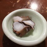 Tachinomi Tooru - 明石だこ湯引き(ちょっと盛り)