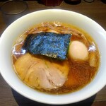 支那そばや - 山水地鶏ワンタン醤油らぁ麺(名古屋コーチン味付け玉子入り)