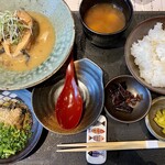 産直さばと青魚 伏見あおい - 