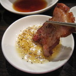 炭火焼肉・韓国料理 KollaBo - 塩胡麻油だけでもOK！