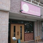 STELLA　BAKERY　SHOP - 斜めより