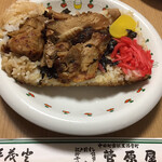 菅原屋 - 家で温め直すとまた違った美味しさです