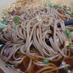 さつま屋 - かけそば350円　麺アップ