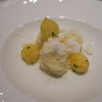 オルグイユ - パイナップルと塩のデザート